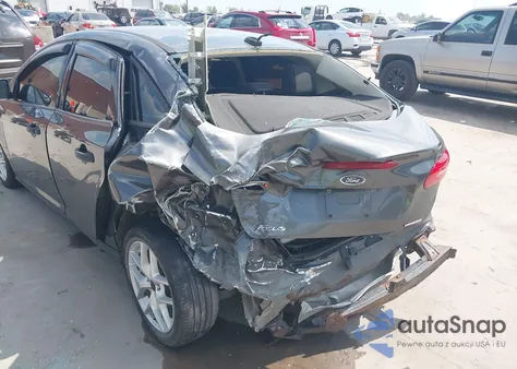 2016 Ford Focus S from USA, damaged, VIN 1FADP3E21GL288389